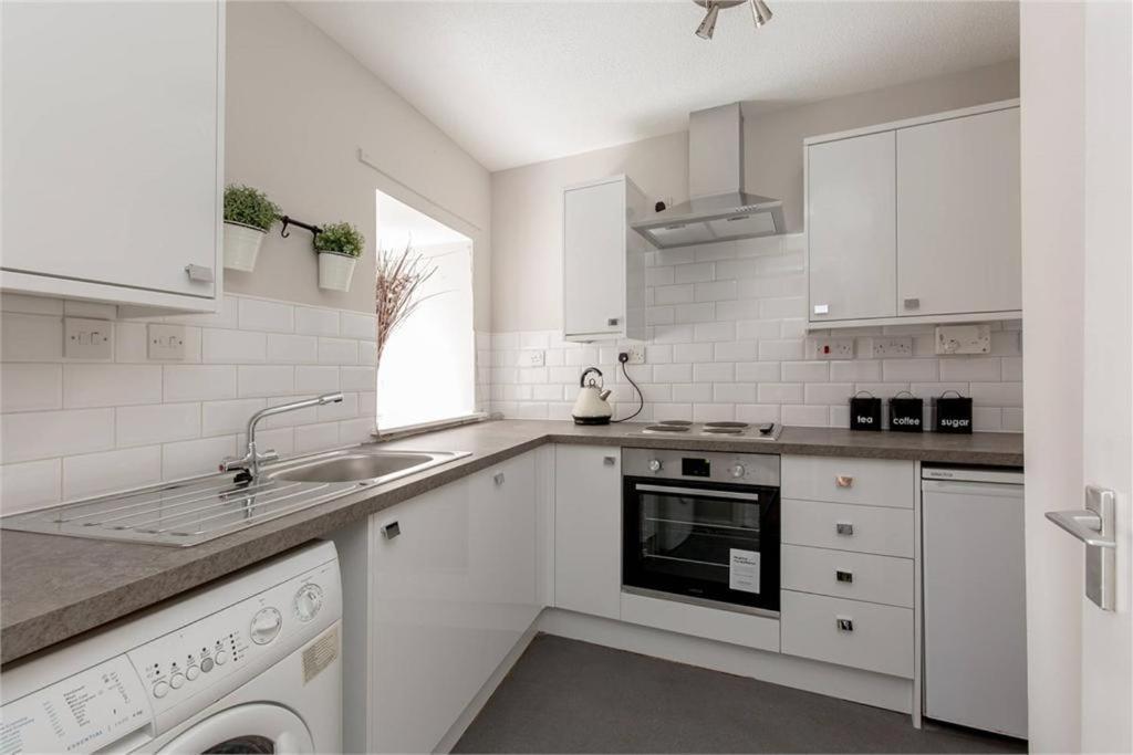 Lovely Ground Floor Apartment In Great Location At The Shore, Edimburgo Exterior foto